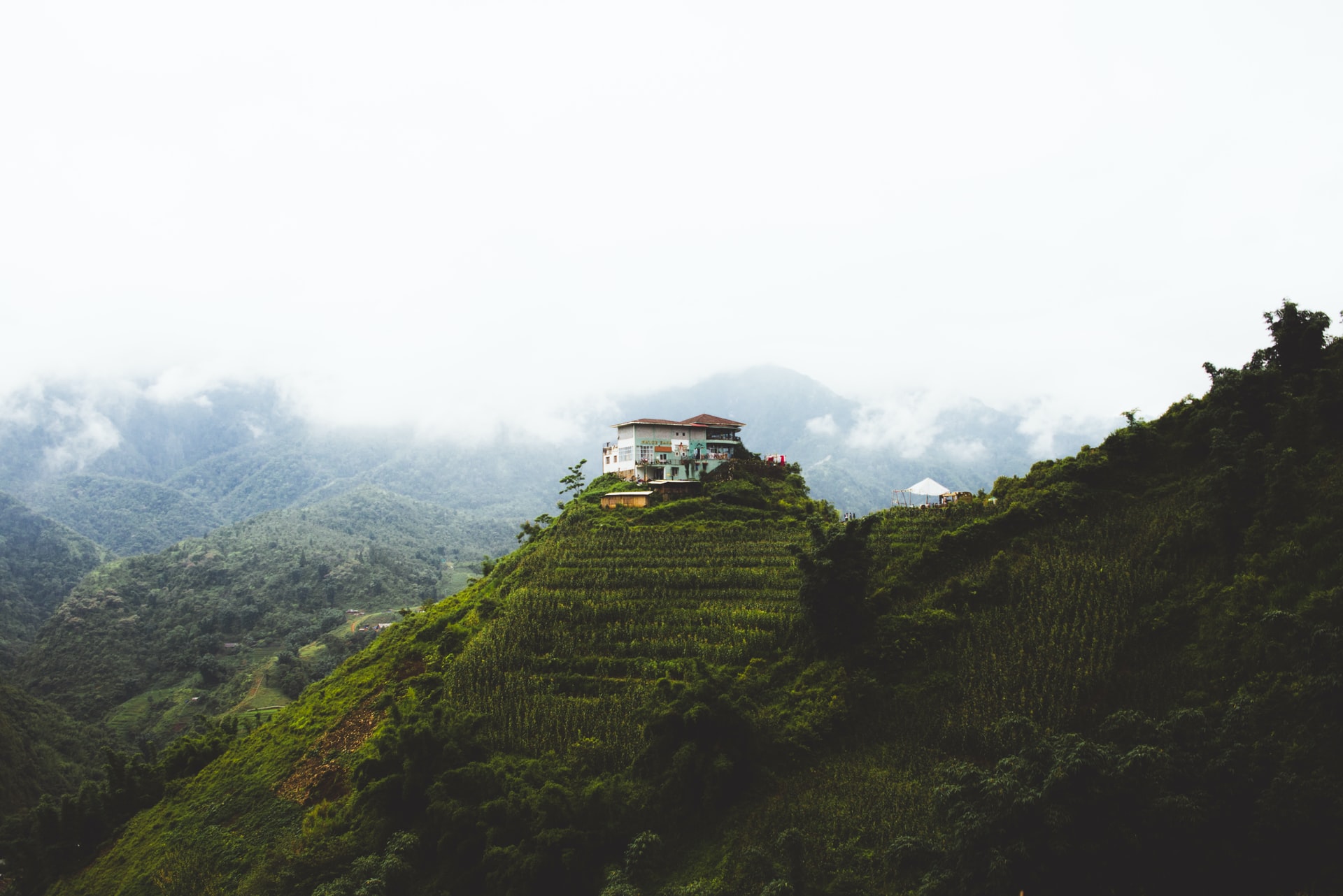 t&agrave;u hỏa leo n&uacute;i ở sapa